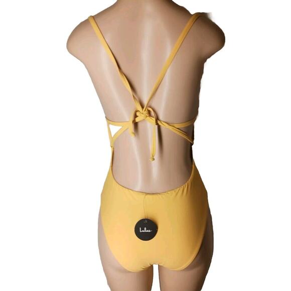 NWT Lulu's Yellow Square Neck Strappy Backless One-Piece Swimsuit Size M Padded - Picture 2 of 8
